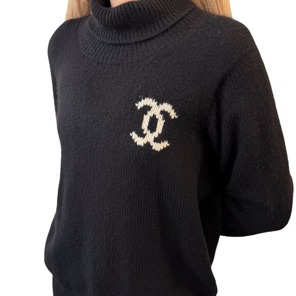 CHANEL Vintage Big CC Logo Knit Sweater Turtleneck Top Black Cashmere [105663] - Picture 3 of 12